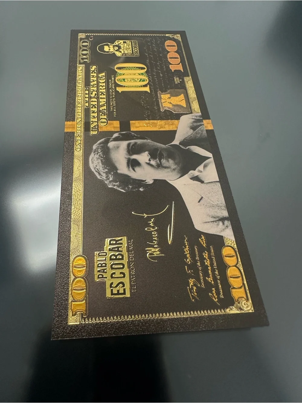 Novelty Pablo Escobar 100 Bill Wallet Card Holder - Black and Gold